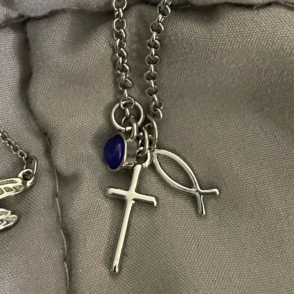 Lia sophia necklace